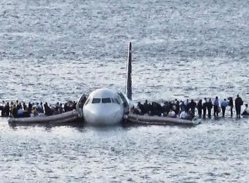 It’s Been Ten Years Since The Miracle On The Hudson – Captain Sully’s Cockpit Audio Still Gives Me Chills